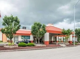 Quality Inn & Suites Kansas City I-435N Near Sports Complex