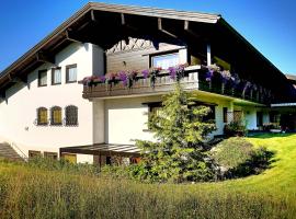 Ferienwohnungen Bachblick, hotel v destinaci Übersee