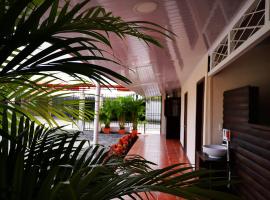 Hotel Amaranto, hotel u gradu San Ramon