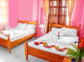 La Flamboyant Hotel, hotel a Roseau