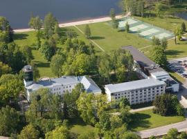 Pühajärve Spa & Holiday Resort, hotel v mestu Otepää