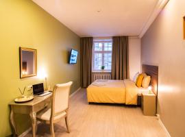 Allure Rooms & Coffee, stanza in casa privata a Riga