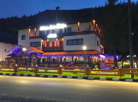 Cabana Sura Getilor Arinis, hotel em Voronet