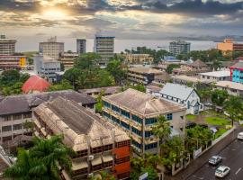 Tanoa Plaza Hotel, khách sạn ở Suva