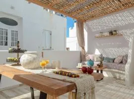 Aegean White Home