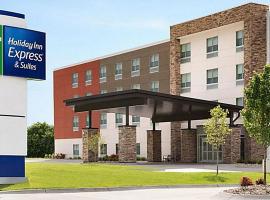 Holiday Inn Express & Suites - El Paso North, an IHG Hotel، فندق في الباسو