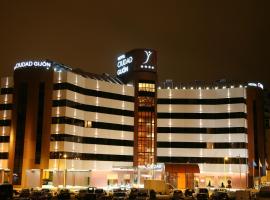 Silken Ciudad Gijón โรงแรมในกิฮอน