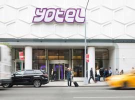 YOTEL New York Times Square, hotel v destinaci New York