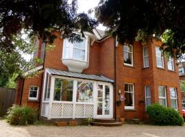 Wimblehurst Hotel, hotel sa Horsham