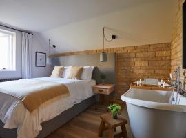 Wild Thyme & Honey, hotel in Cirencester