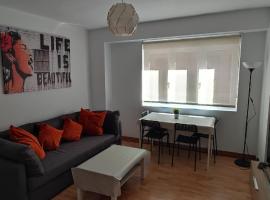 Apartamento en zona céntrica y tranquila., דירה בפמפלונה