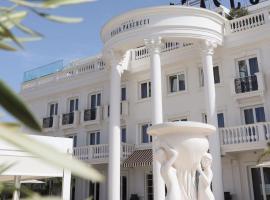 Hotel Villa Pascucci، فندق في دوريس