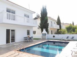 LuxVillasRentals Ayia Napa, hotel em Agia Napa