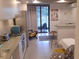 Umhlanga Vacation Home with Free WiFi, hotel a Sibaya