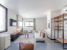 Regras 45 Building A by LovelyStay, hotel a Porto