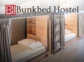 Bunkbed Hostel, hôtel à Makkasan