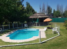 Posada y Cabañas "Finca El Rincón de Lunlunta" โรงแรมในเมนโดซา