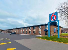 Motel 6-Oak Creek, WI、オーク・クリークのホテル