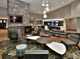 Residence Inn by Marriott Eau Claire、オークレアのホテル