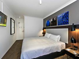 CKS Sydney Airport Hotel, hotel blizu aerodroma Aerodrom Kingsford Smit - SYD, Sidnej