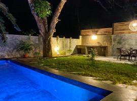 Calao Villa, Solar Villa 2 rooms with Private Pool, villa em El Nido