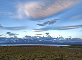 Tierra Patagonia – hotel w mieście Torres del Paine