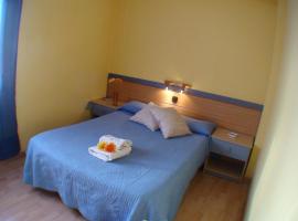 Hostal El Carmen, hotel em Zaragoza