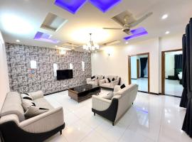 LUXURY APARTMENT RENTALS, apartman u gradu Islamabad