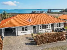 3 Bedroom Beautiful Home In Korsør