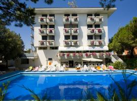 Hotel Metropol, hotel di Caorle