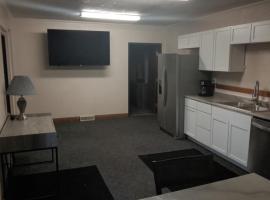 E. Michigan Walk Up Furnished 2 Bedroom APT, hotel in Lansing