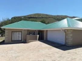 6 Sleeper Villa Clarens Golf Estate