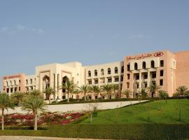 Crowne Plaza Sohar, an IHG Hotel, מלון בסוחאר