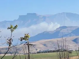 Drakensberg Rise Retreat