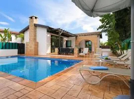 Villa Anthia - 2bed with Large Pool