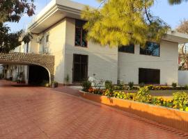 Aleph Islamabad Guest House, hotell sihtkohas Islamabad