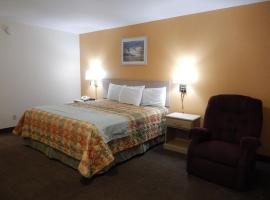 Pearsall Executive Inn، فندق في Pearsall