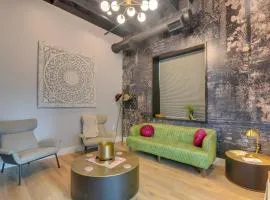 Trendy Galveston Getaway - Walk to Downtown!