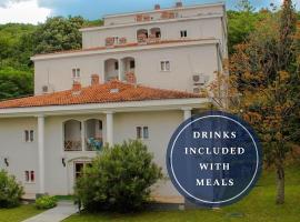 Hotel Delfin, hotel near Rijeka Airport - RJK, 