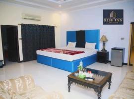 Hotel Rise Inn, hotell i Karachi