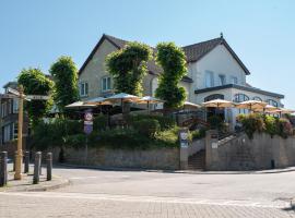 Jeanneke Bosch, hotel bajet di Schin op Geul