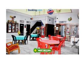 Goroomgo Teerth Guest House Varanasi Near Temple and Ganga Ghat, хотел в Варанаси