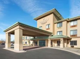 Country Inn & Suites by Radisson, Madison West, WI