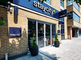 Staycity Aparthotels London Greenwich High Road, hotel s parkiriščem v Londonu