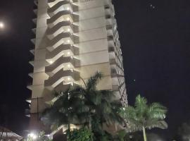 Studio Seaview with balcony، فندق في Lapu Lapu City