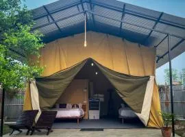 Glampin By Tharu Garden