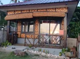 Zyrine HomeStay - Seaside