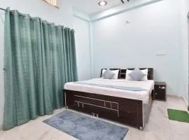 Hotel Premium Ayodhaya With Ac Rooms And Free Pick Up From Station