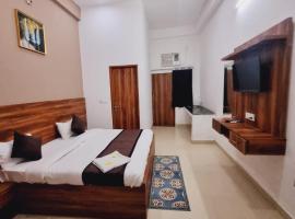 Hotel Rama International Ac Rooms Free Wifi Free Pick Up From Railway Station, hotell i Ayodhya