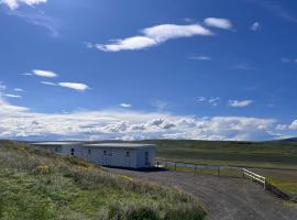 Stóra-Ásgeirsá Horse Farm Stay, smještaj na farmi u gradu 'Víðigerði'